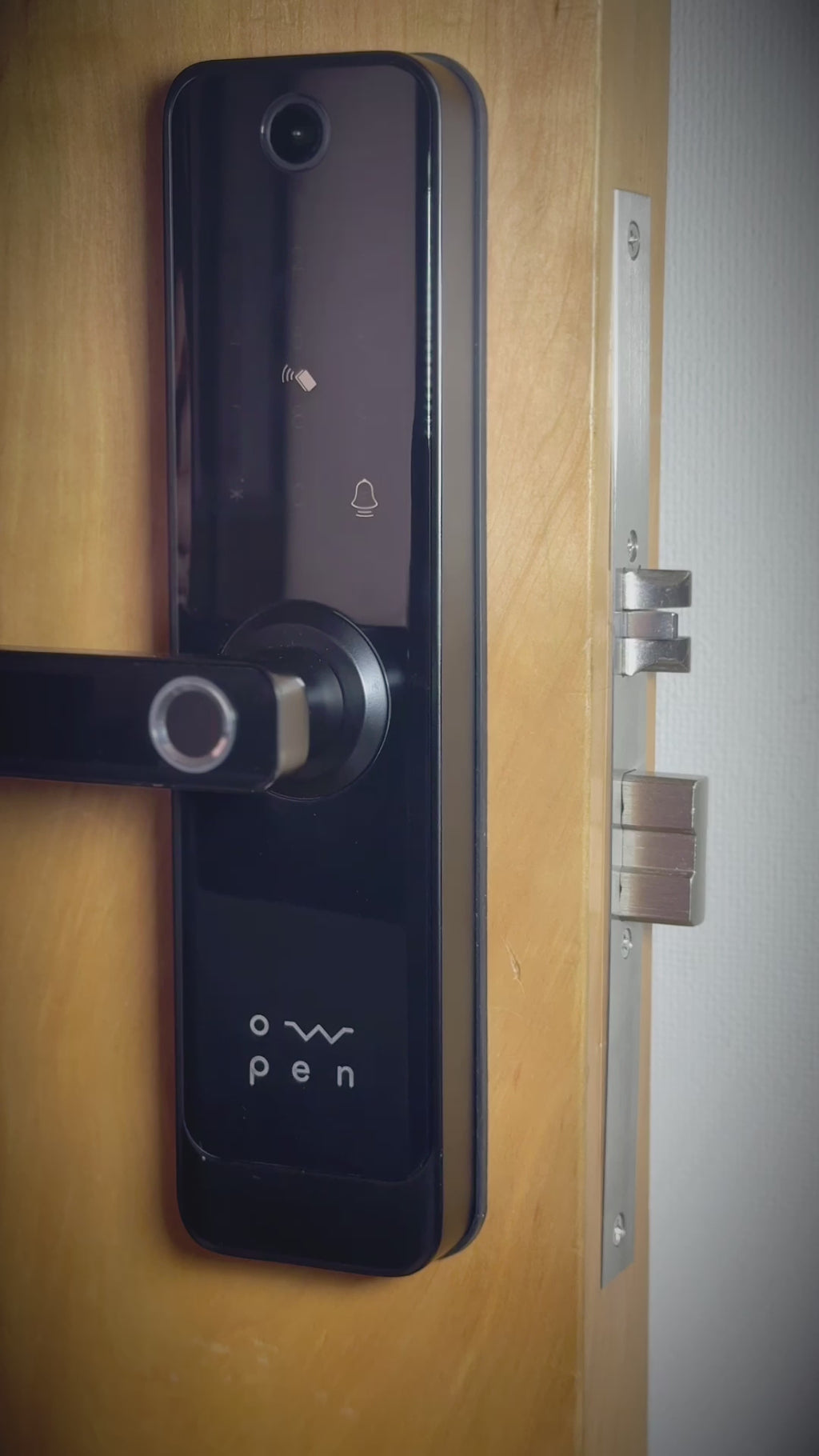 Ow-Door Plus - Cerradura Inteligente con Cámara Owpen®